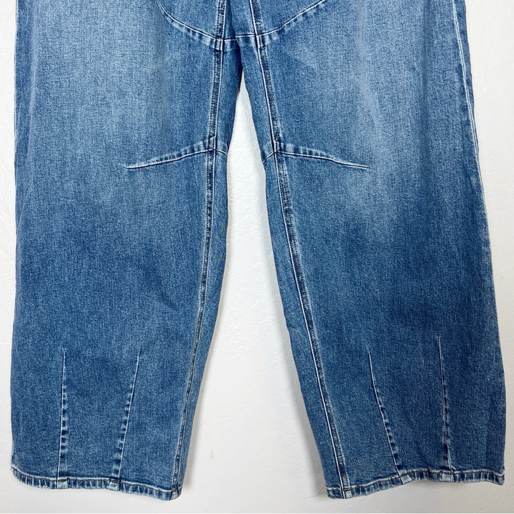 ALICE + OLIVIA Women’s Size 31 Avery Blue Wash Parker Low Rise Balloon Leg Jeans - Picture 7 of 16